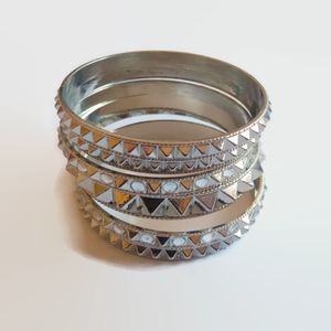 5/$20 - 6 Spike Bangles